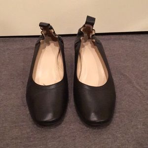 Everlane Day Heel in Black